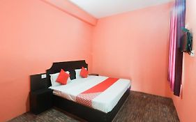 Oyo 70662 Hotel Limra